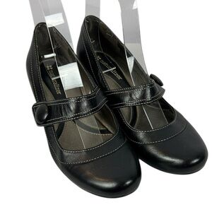 Naturalizer Classic Mary Jane Leather Heels Pumps Shoe Size 5.5 Black